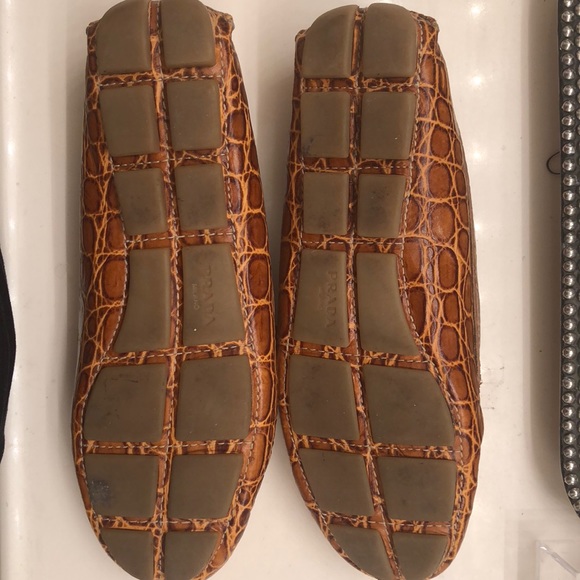 Vintage Prada Croc Embossed Tan Loafers - Picture 3 of 6